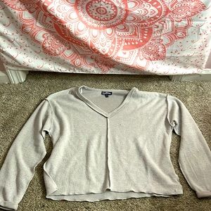 Cropped long sleeve shirt
